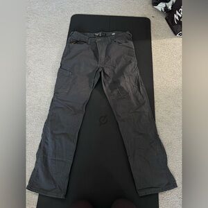 Ariat Men's Charcoal Cargo Pants great condition work jeans ariat jeans